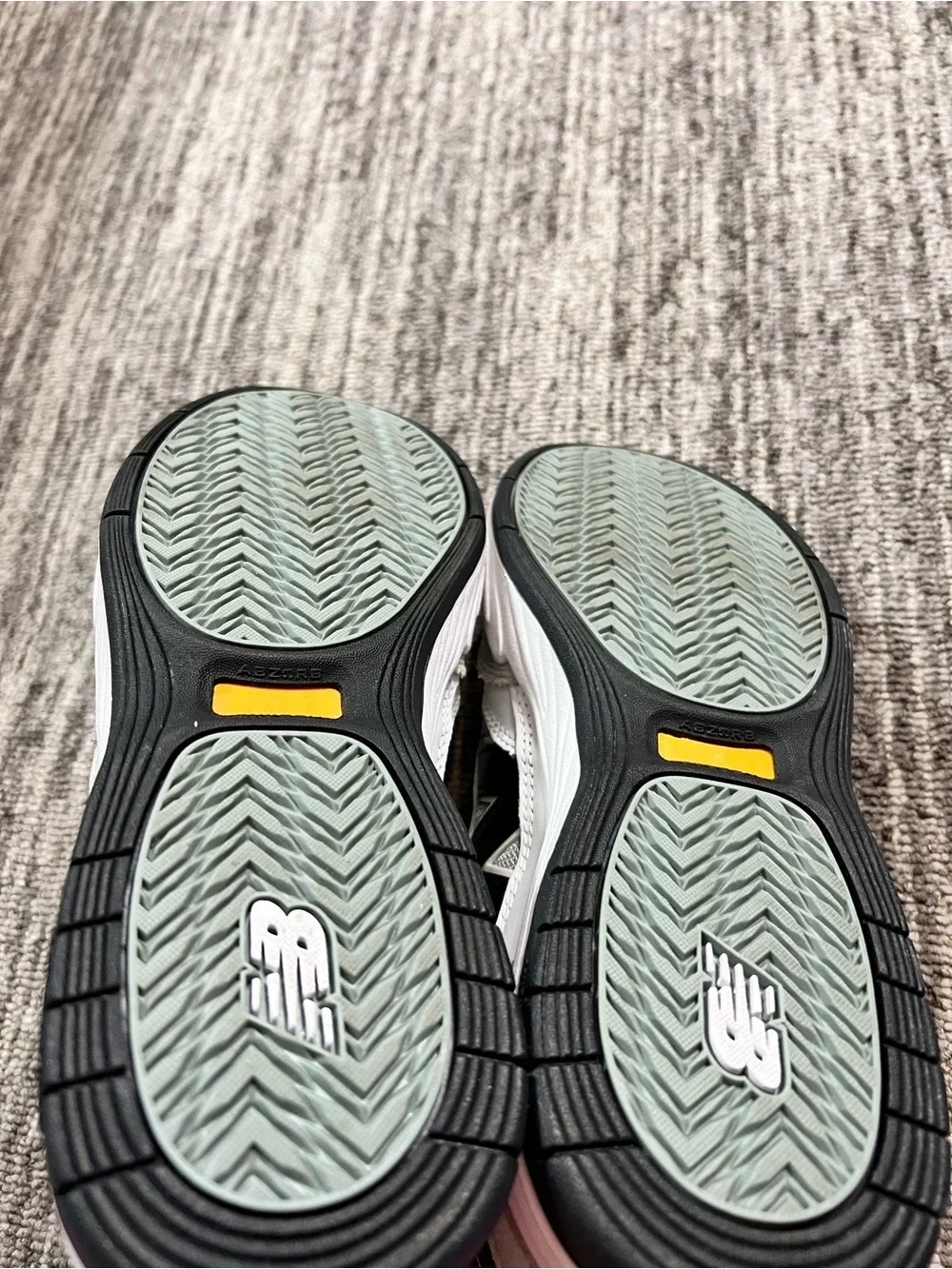 New Balance new tag